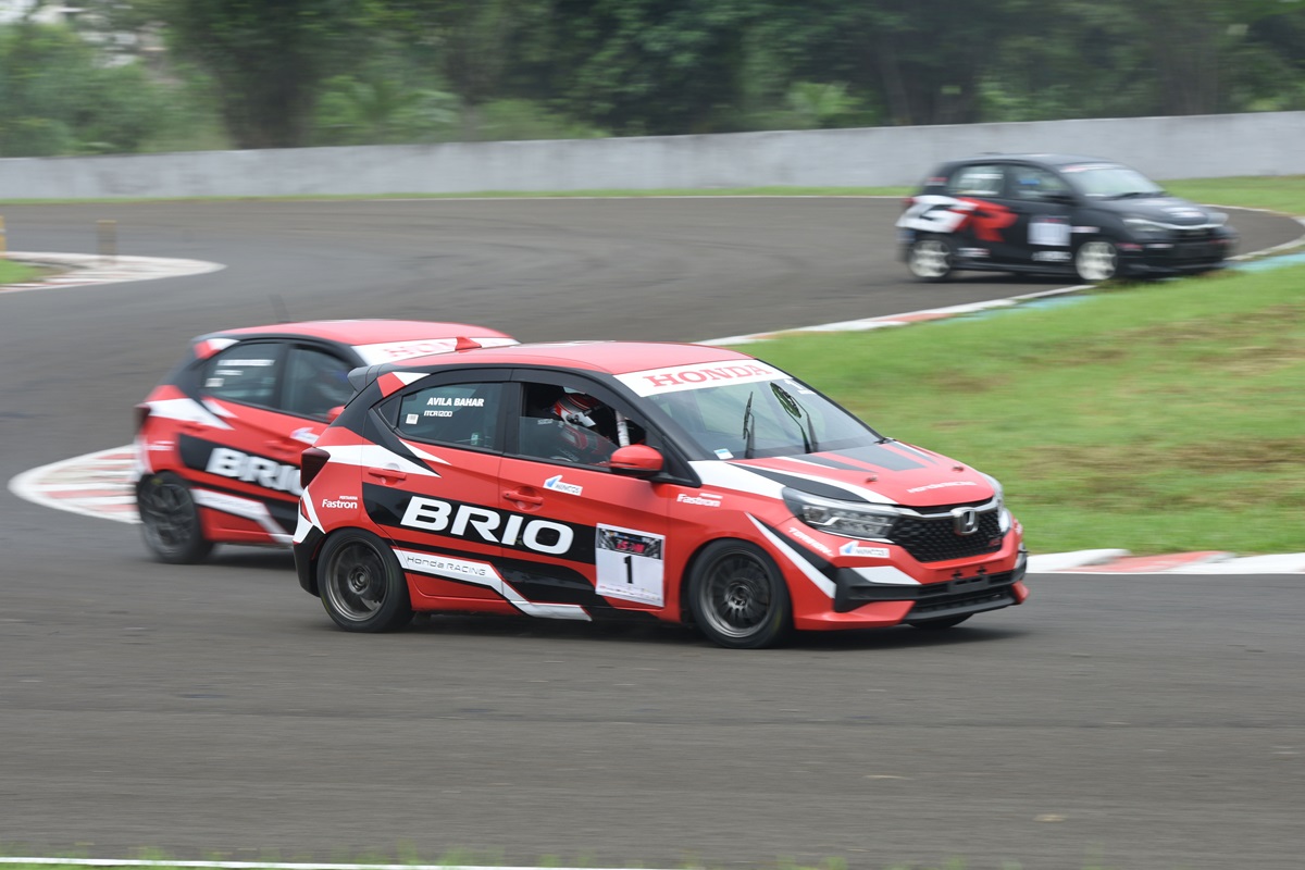 Begini Strategi Honda Pertahankan Posisi di Kejurnas Balap 2024 Seri Ketiga 12 Begini Strategi Honda Pertahankan Posisi di Kejurnas Balap 2024 Seri Ketiga