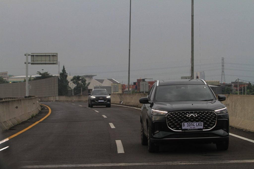 Mencoba Langsung Chery Tiggo 8 CSH dari Jakarta-Bandung, Segini Konsumsi BBM nya 7 Chery Tiggo 8 CSH 1