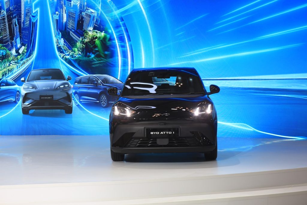 BYD ATTO 1 6