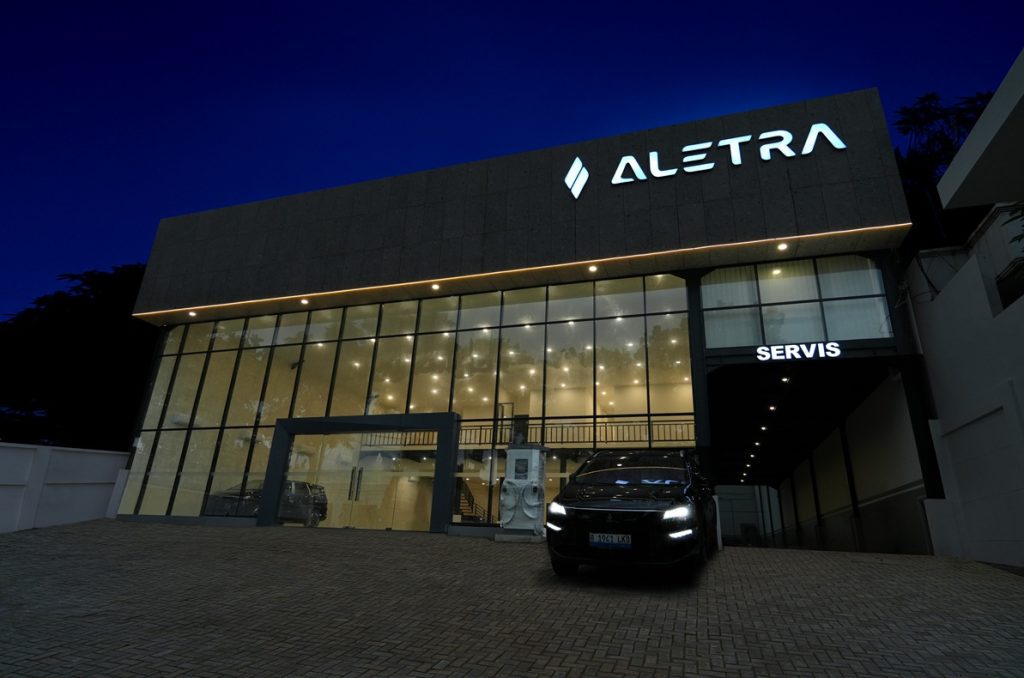Aletra Kembali Resmikan Dealer Terbarunya di Jakarta Selatan 2 Aletra 3
