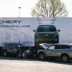 Dua Unit Chery TIGGO 9 CSH Saling Beradu untuk Buktikan Ketangguhan 