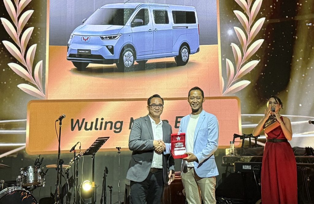 Wuling Mitra EV Raih Best Functionality Electric Car di Carvaganza Editors Choice Award 2025