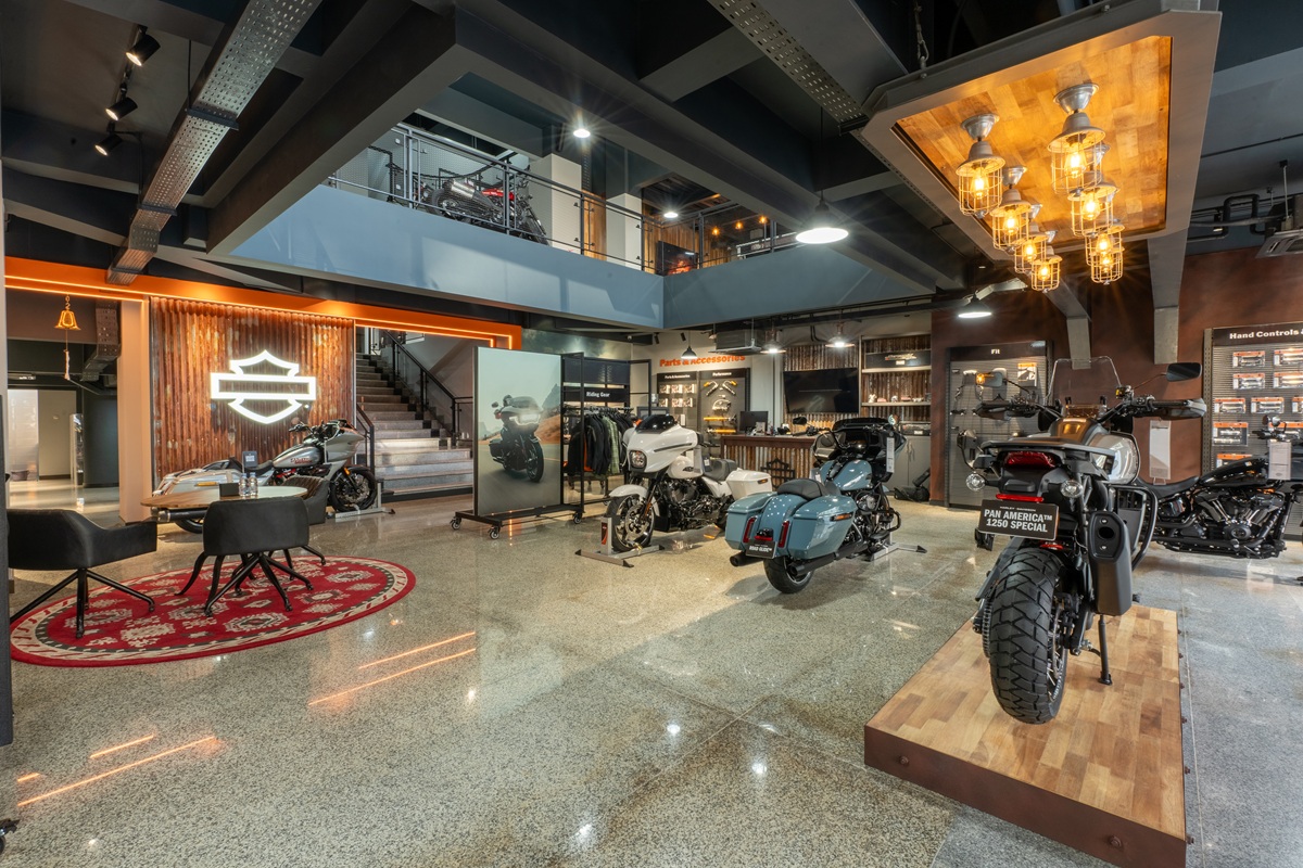 Harley-Davidson Resmi  Membuka Dealer Terbaru di Surabaya 