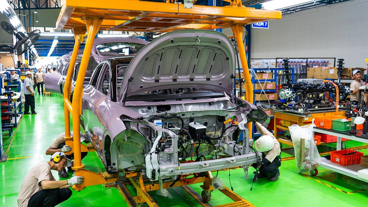 Perkuat Komitmen di Indonesia, Geely Mulai Perakitan Lokal EX2 1 Perkuat Komitmen di Indonesia, Geely Mulai Perakitan Lokal EX2
