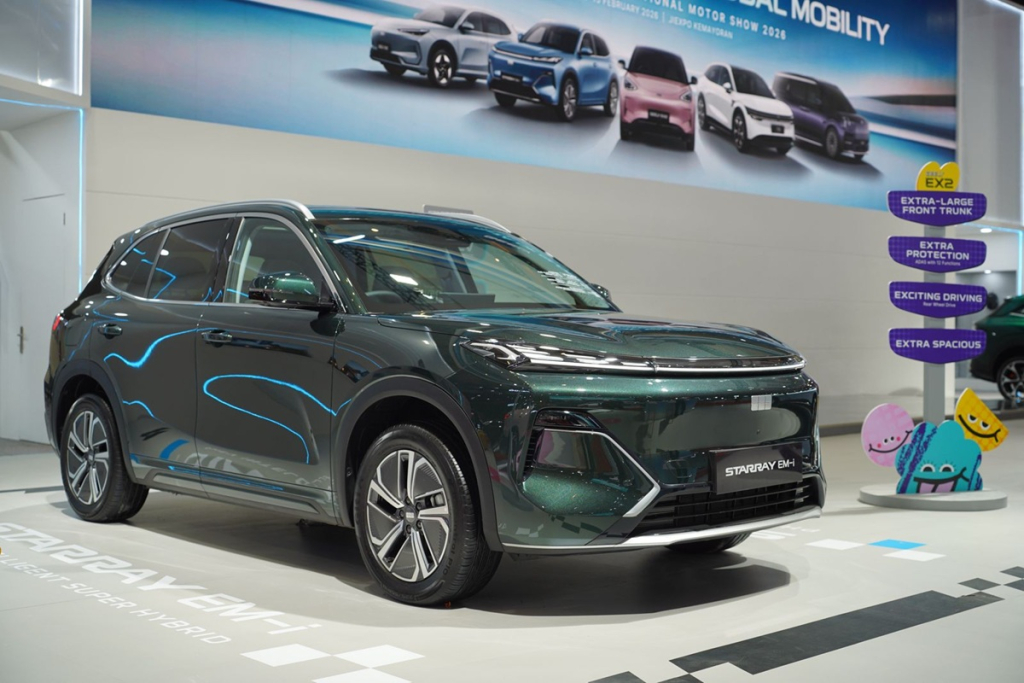 Geely di IIMS 2026, Bukukan 1.776 SPK dan Lebih 2.000 sesi test drive 3 Geely 5