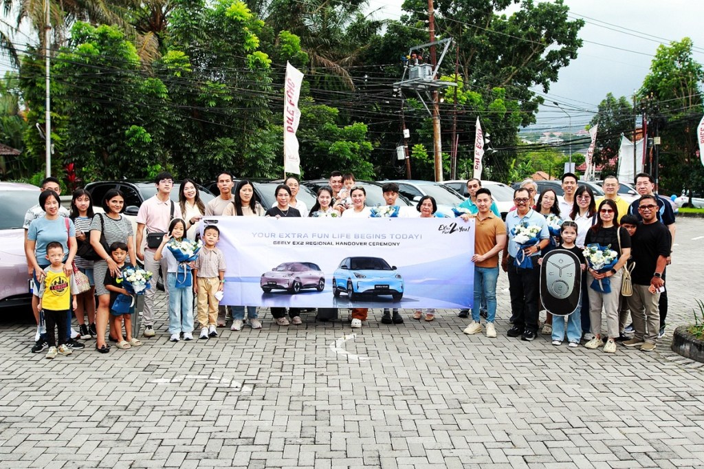 Geely Serah Terimakan EX2 ke 9 Kota, Perluas Jangkauan Konsumen di Indonesia 6 Geely 1 1