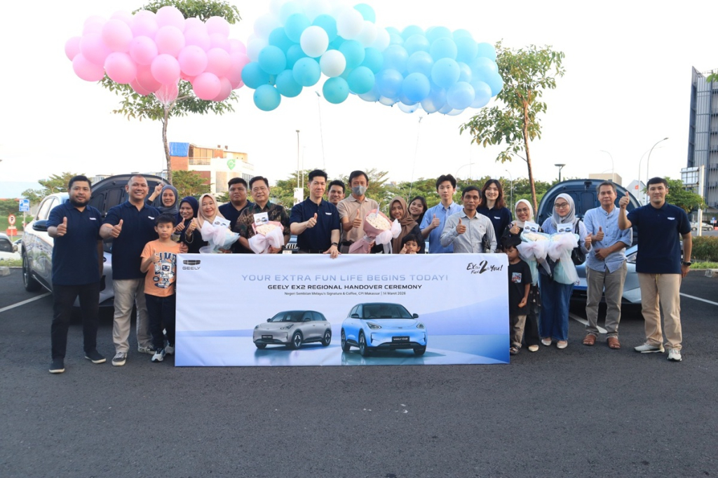 Geely Serah Terimakan EX2 ke 9 Kota, Perluas Jangkauan Konsumen di Indonesia 4 Geely 3 1