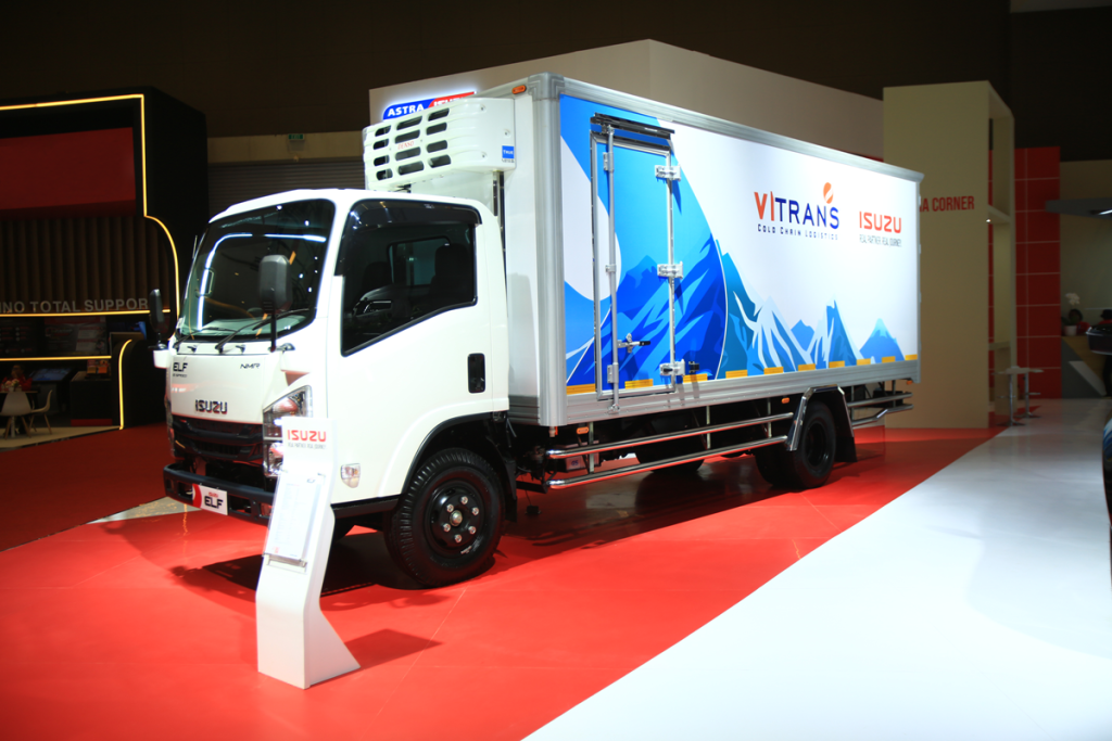 Isuzu ELF Refrigerato 1