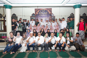 Perkuat Kepedulian Sosial, MB W211 CI Bekasi Chapter Hadirkan Program ‘1 Mushaf Sejuta Manfaat’