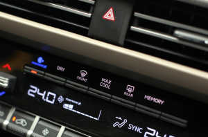Ini Waktu Ideal Servis AC Mobil dan Tanda-Tanda Harus Segera Dicek