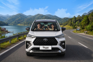 Tips Aman Lewati Perlintasan Kereta dengan Mobil Hybrid, Jangan Panik Saat Mode EV Aktif