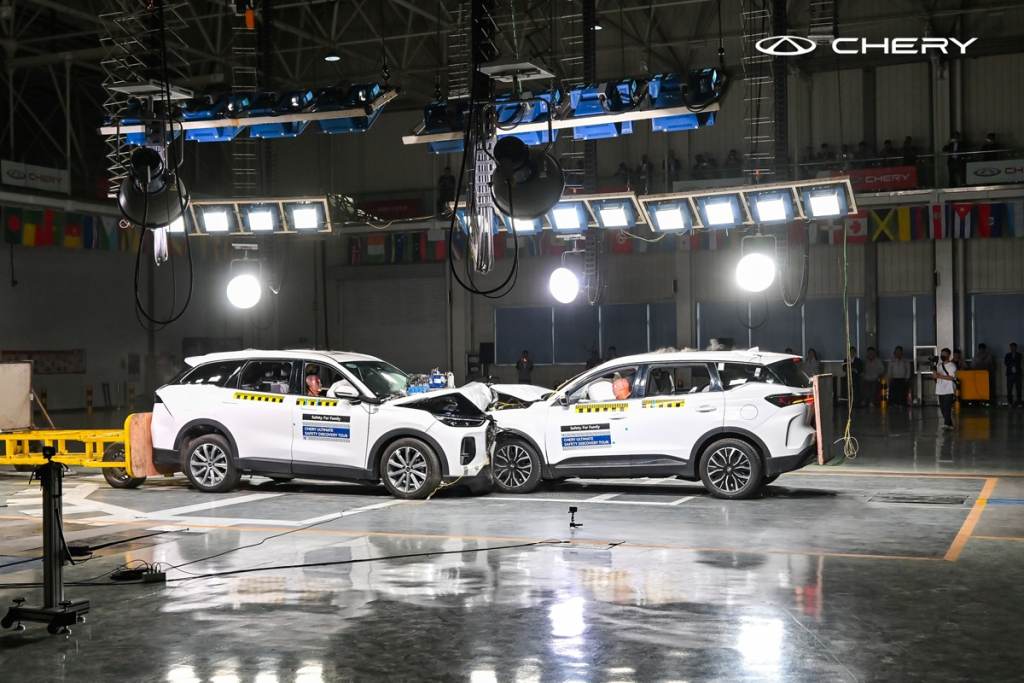 Chery Uji Tabrak 2