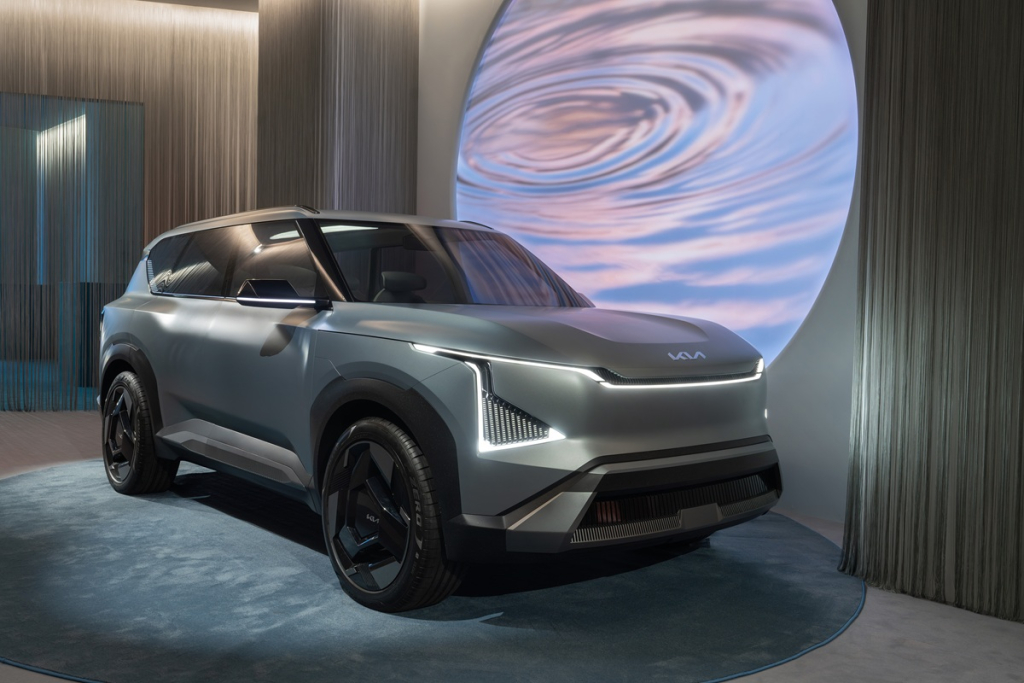 Kia Tampilkan Filosofi ‘Opposites United’ di Milan Design Week 2026 3 Kia Milan 1