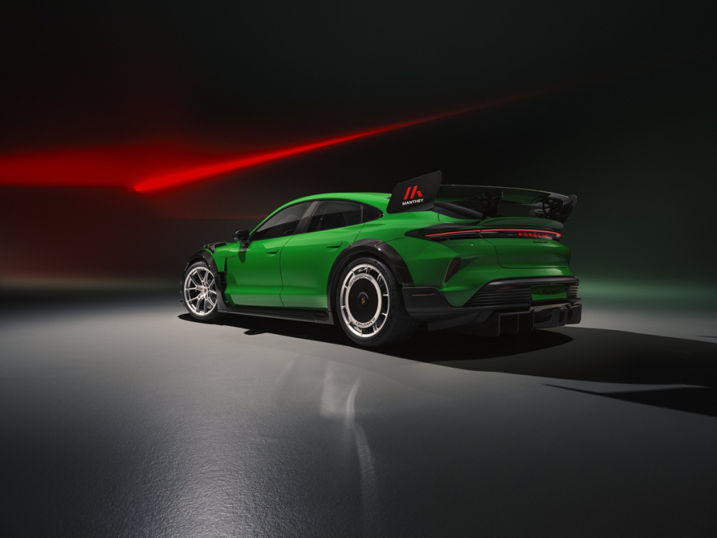 Porsche 4
