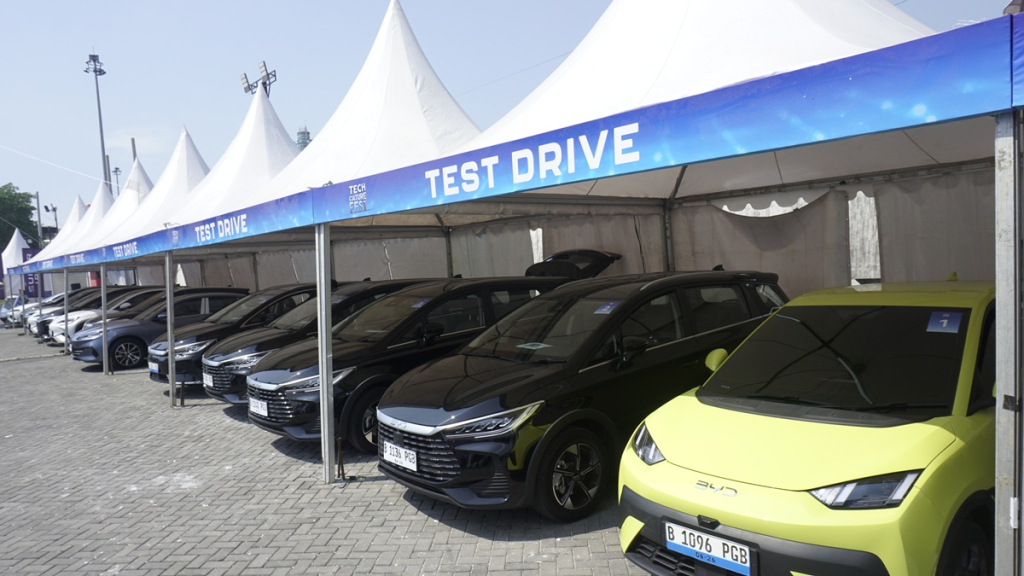 BYD Tech Culture Fest 2026 Hadir di Semarang, Kenalkan Teknologi EV dan Dual Mode ke Masyarakat 3 BYD Tech Culture Fest Semarang 2