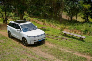 JAECOO J5 EV Hadirkan Mobilitas Listrik yang Aman dan Nyaman, Tawarkan Standar Keselamatan Tinggi 12 JAECOO J5 EV Hadirkan Mobilitas Listrik yang Aman dan Nyaman, Tawarkan Standar Keselamatan Tinggi