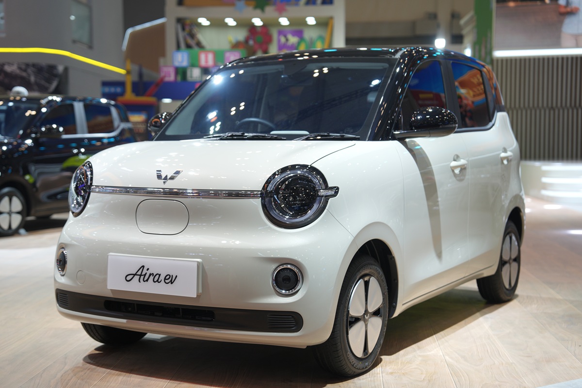 Strategi Wuling Memperkuat Perkembangan Industri EV di Indonesia Lewat Peluncuran Aira ev