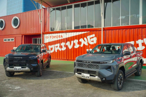 Auto2000 Pasarkan New Toyota Hilux 2.8 Diesel dan Hilux Battery EV AWD, Tawarkan Layanan Purna Jual Lengkap