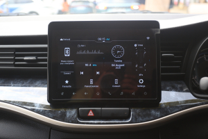 Head Unit 9 Inci Suzuki XL7 New Alpha Hybrid Kini Lebih Canggih dan Terintegrasi
