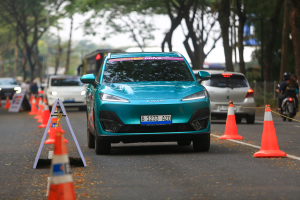 LEPAS E4 EV Andalkan Teknologi Keselamatan Lengkap untuk Tingkatkan Rasa Percaya Diri Berkendara