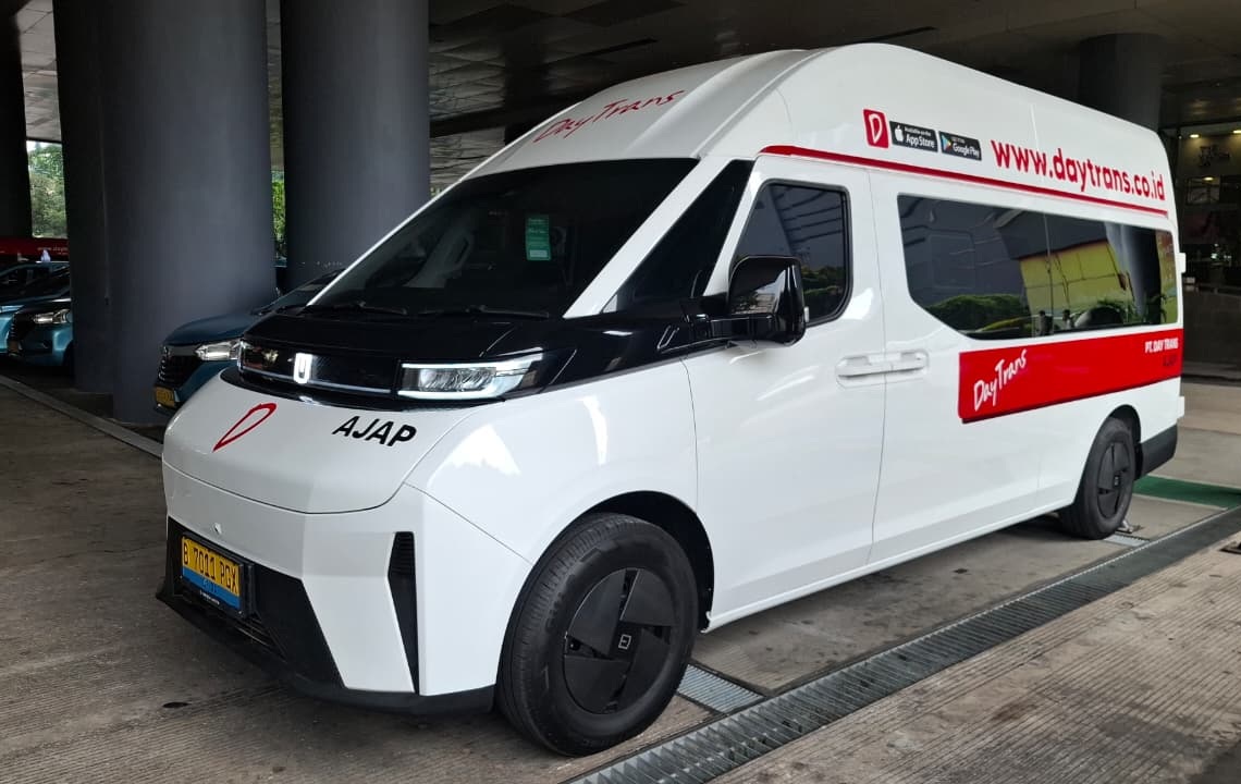 Farizon SV Jadi Andalan Baru Day Trans untuk Transportasi Antarkota